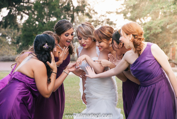 Sesión de fotos novia, sesión damas, Entrega de novia, maquillaje de novia, Anillos de boda, zapatos de boda, ramo de novia, Vestido de Novia Jardín el Cerro Guatemala, Fotógrafos de boda, fotógrafos de Guatemala, Novia, Novios, Boda en Antigua Guatemala, destination wedding, Weddig photographerVestido de Novia Jardín el Cerro Guatemala, Fotógrafos de boda, fotógrafos de Guatemala, Novia, Novios, Boda en Antigua Guatemala, destination wedding, Weddig photographer