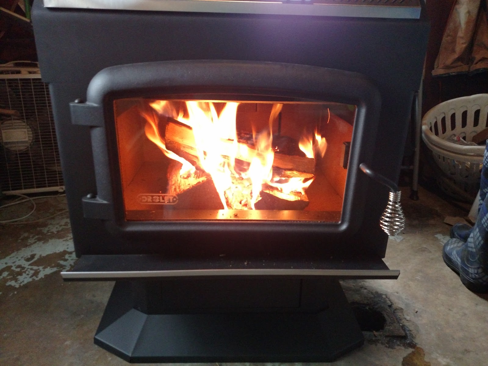Muddy Geek Drolet HT2000 Extra Large Wood Stove