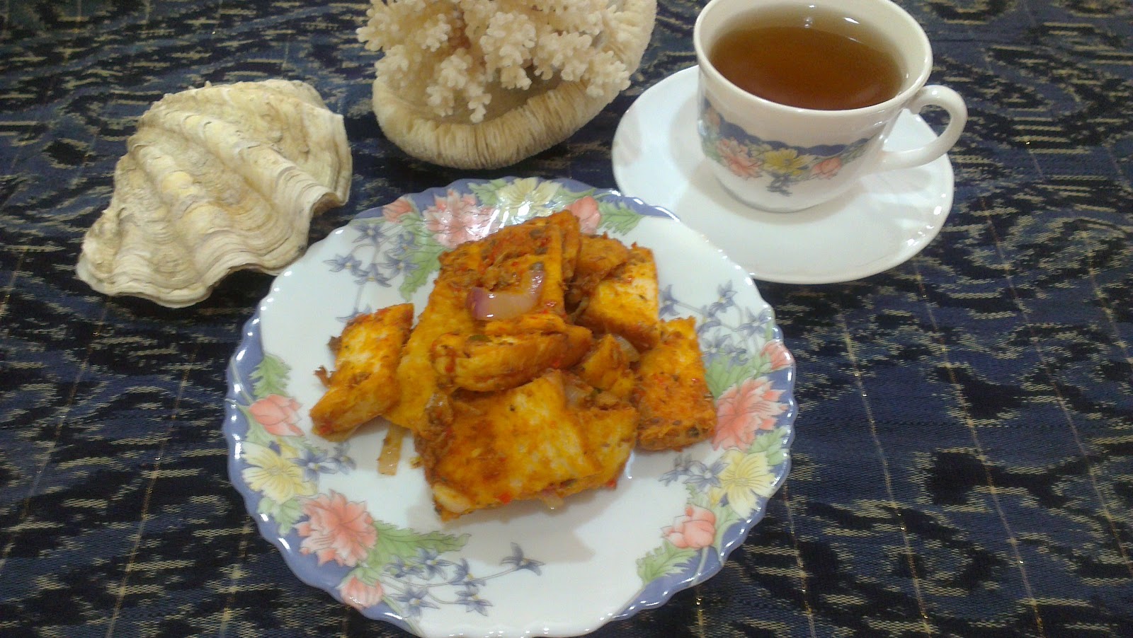 CAHAYA HIDUPKU: Roti Goreng Sardin  yummy ;-)