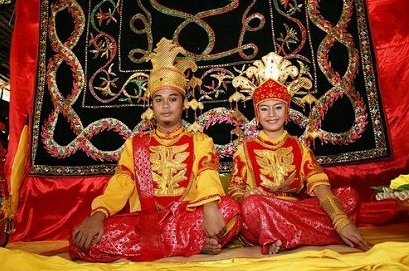 Tradisi-tradisi Aneh dalam Pernikahan di Dunia