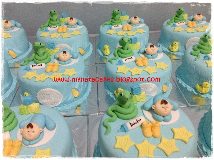 Mynata Cakes: Baby One month birthday cake for Dave