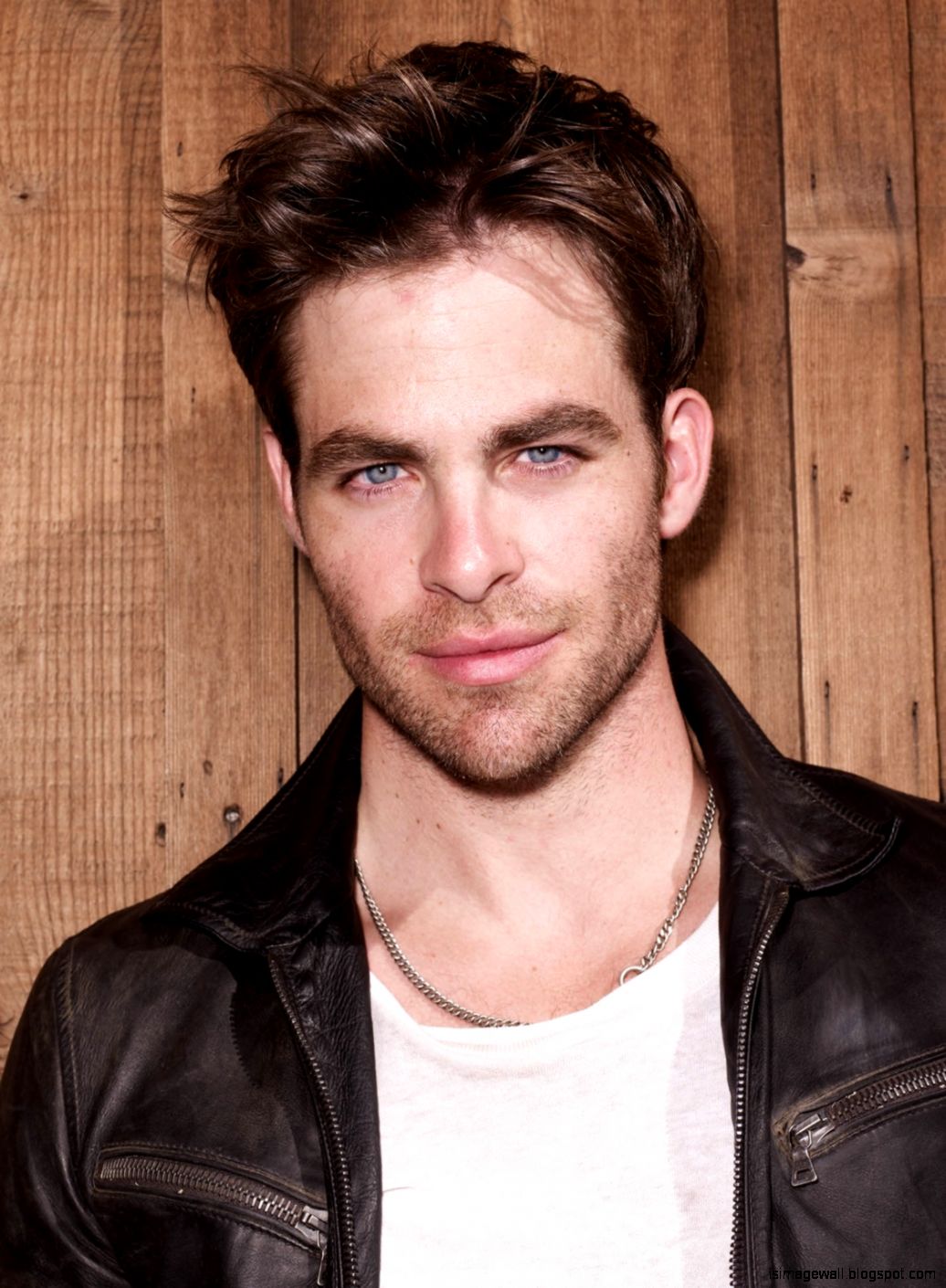 Chris Pine - Play US