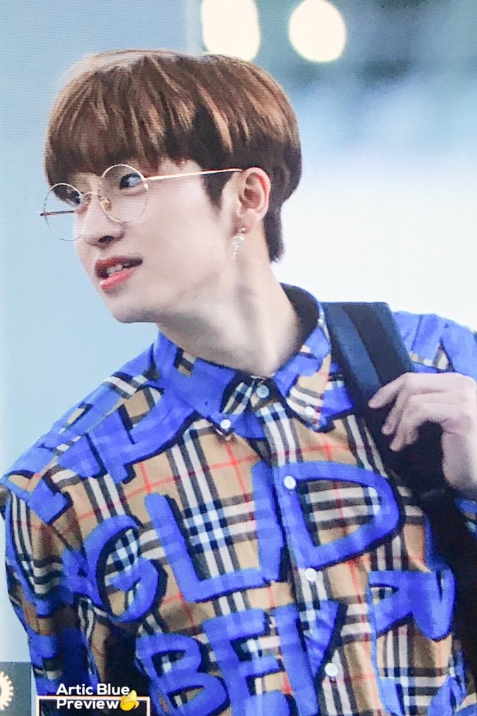 어제자 취저였던 남돌 공항패션.jpg | 인스티즈