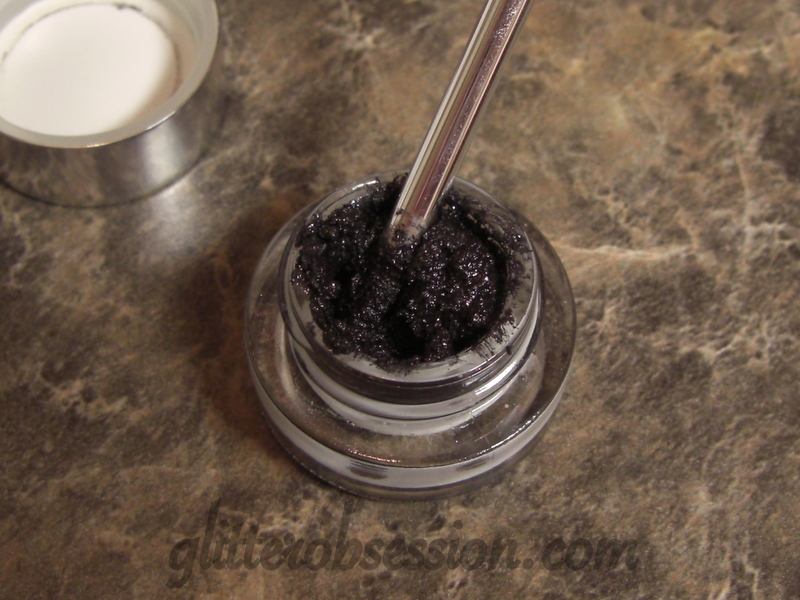 glitter obsession Tips & Tricks Revive dried gel eyeliner