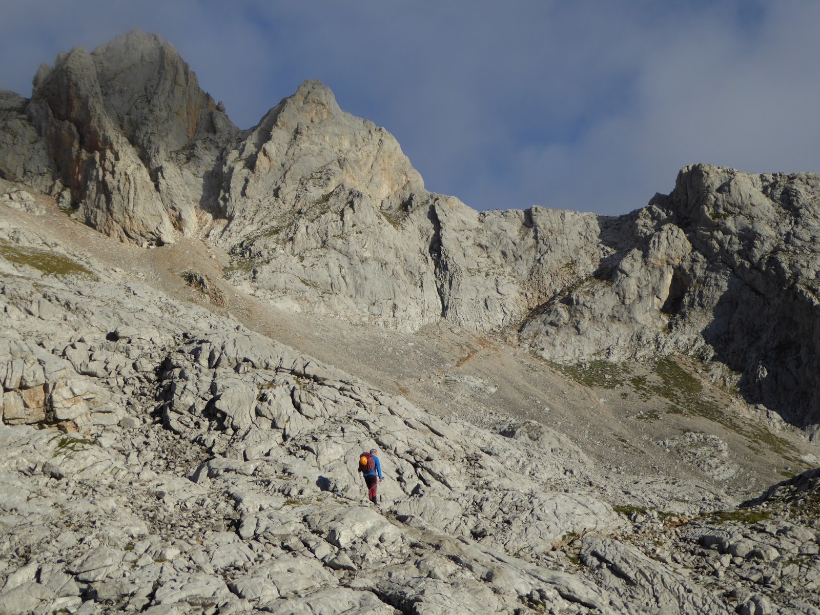 PIRINEOSYMAS: TORRE CERREDO 2.650m - PICOS DE EUROPA