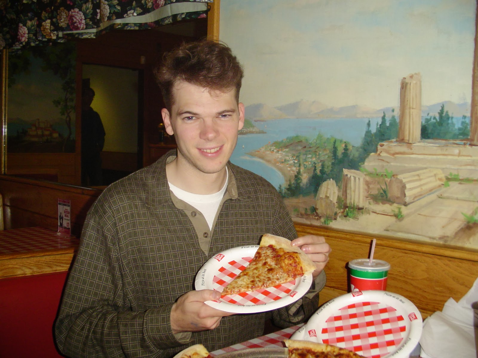 31 Days of Pizza Day 2, 2005 Papa Gino's (Quincy, MA)