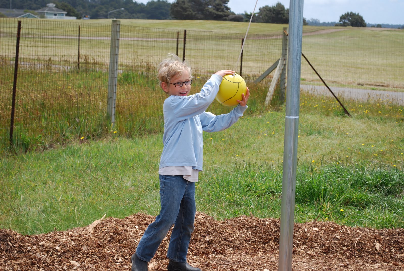 Montessori del Mar Tetherball