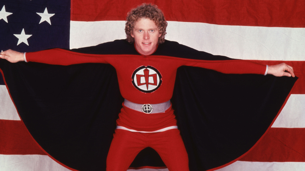 Greatest American Hero. Герои американских телешоу. Красный американский герой.