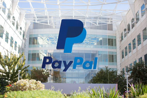 PayPal第二季營收成長15%，宣布和Visa結盟打通實體
