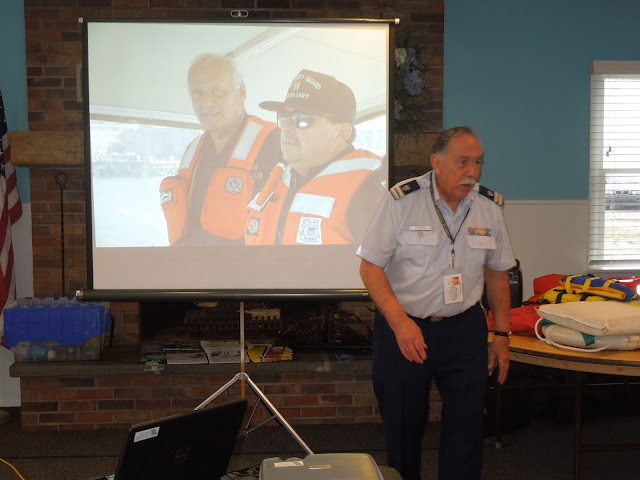 Bill Castagno welcomes students to the class.
