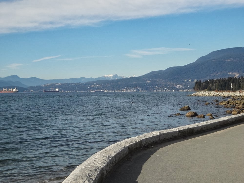 Sunny day on Vancouver's Seawall bike path