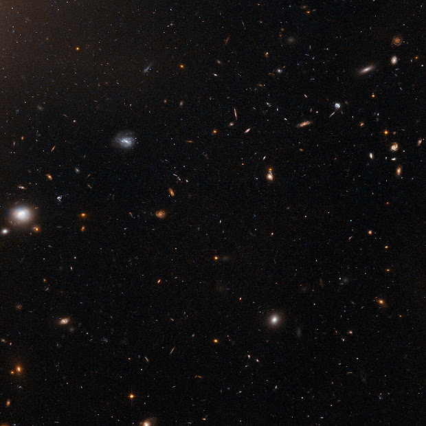 Galaxy Cluster Abell 1185 as imaged by Hubble