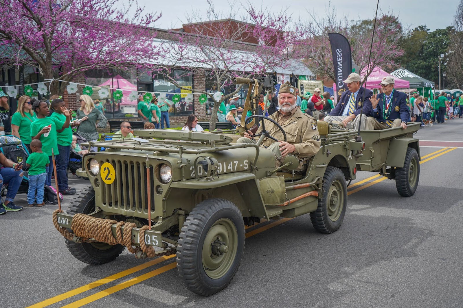 Charleston Daily Photo Park Circle goes green