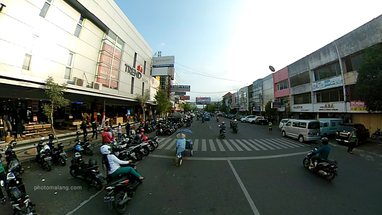 Foto Toko Trend Jadul yang tidak pernah sepi