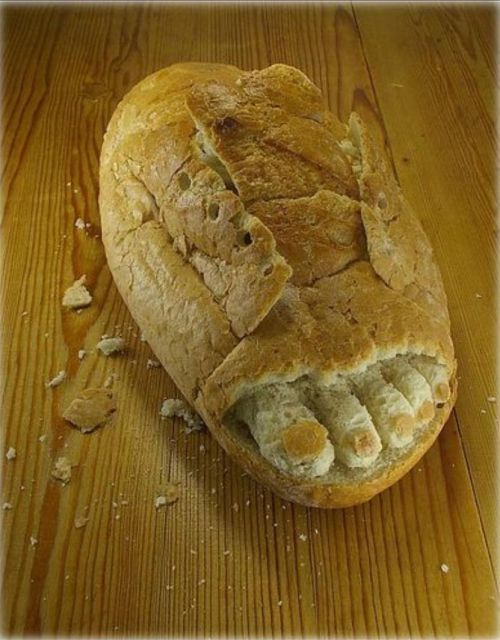 Pão feito de Chinelo
