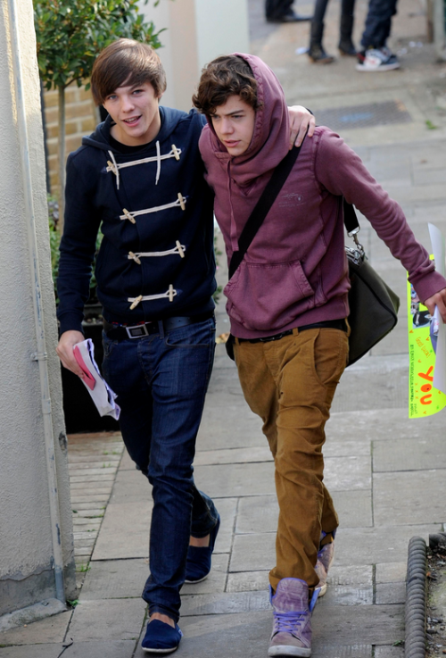 pareja gay celos