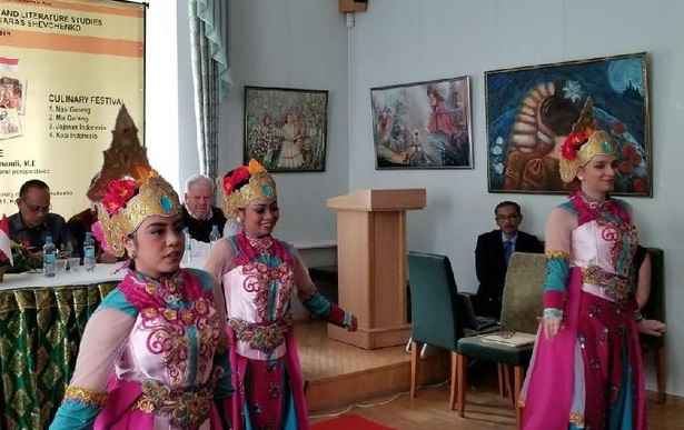 Festival Indonesia di Universitas Taras Shevchenko Ukraina Festival Indonesia di Universitas Taras Shevchenko Ukraina