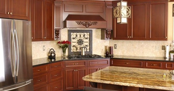 Homessay: European Style Maple Kitchen by LRG WoodCrafting