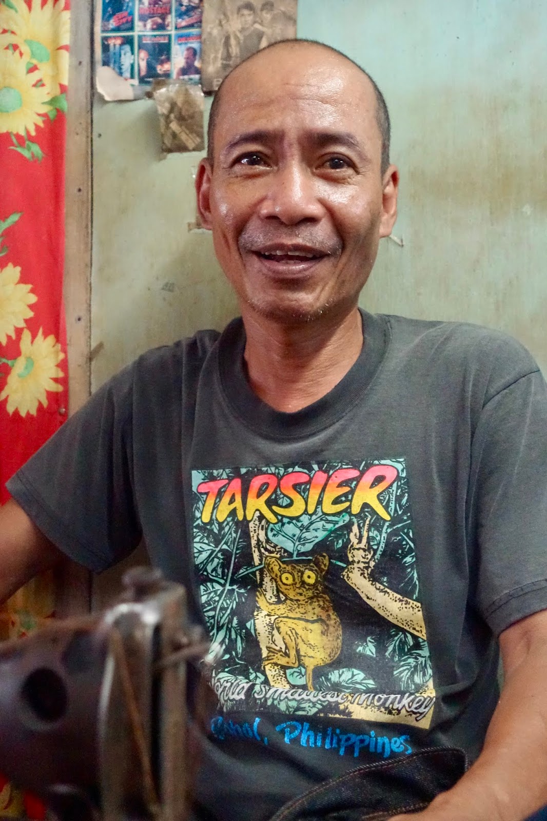Adrian Yekkes: Picture Post 68 - Tagbilaran's Tailor and Barber
