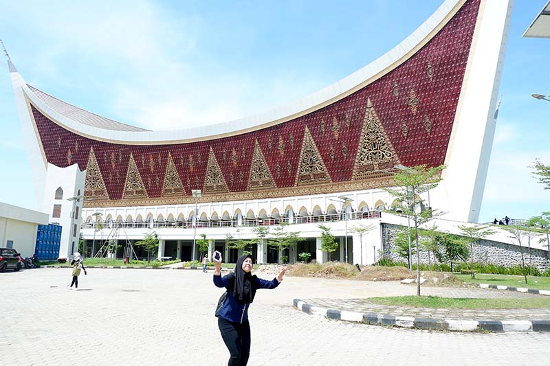Great Mosque of West Sumatra, Amazing and Unique Mosque in the World, amazing mosque, beatiful mosque