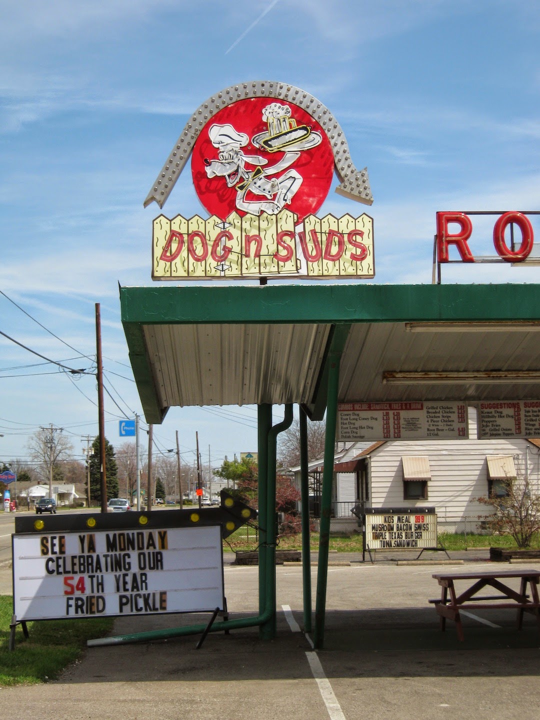 Brady's Bunch of Lorain County Nostalgia It's Dog 'n Suds' 54th Year