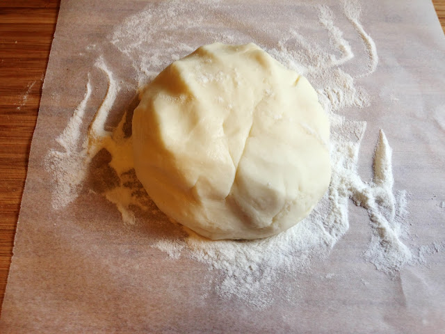 sausage roll pastry dough