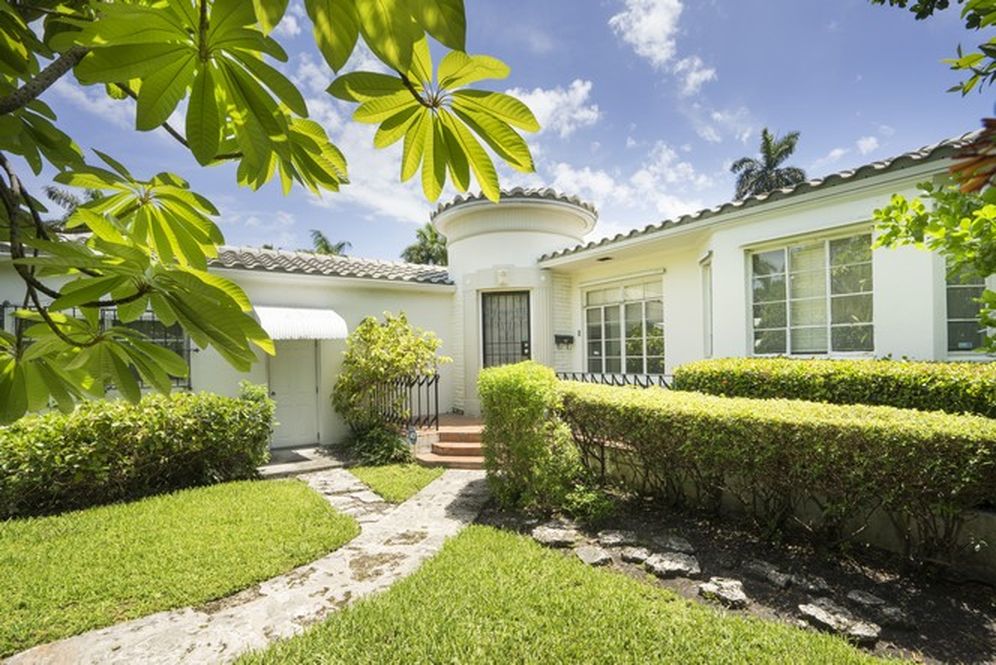 Sweet House Dreams 1946 South Beach Art Deco Home in Miami Beach, Florida