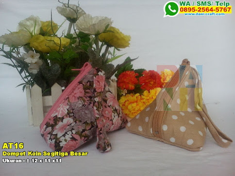 Dompet Koin Segitiga Besar