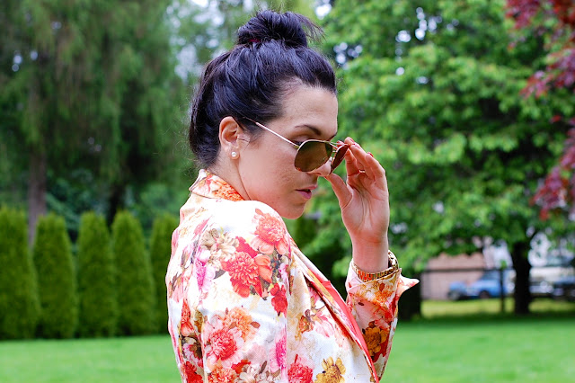 Zara floral blazer, J.Crew city pants, Joe Fresh silk pajama tank, Tory Burch Reva flats and a gold Gap clutch