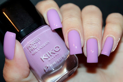 Swatch of the nail polish "17 - Lilac" from Kiko Power Pro