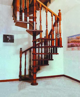 Wood House India: Modern Kerala style staircase designs