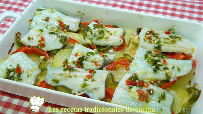 Receta fácil de bacalao muy jugoso con verduras