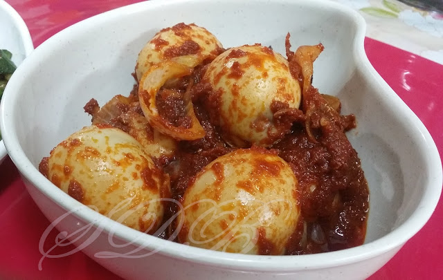 Sajian Dapur Bonda Sambal Tumis Telur Enak Versi Sambal Tumis Telur Ini Special Sedikit Sebab Salah Satu Daripada Bahan Yang Digunakan Untuk Masakan Ialah Kicap Manis Memang Telah Menjadi Kebiasaan