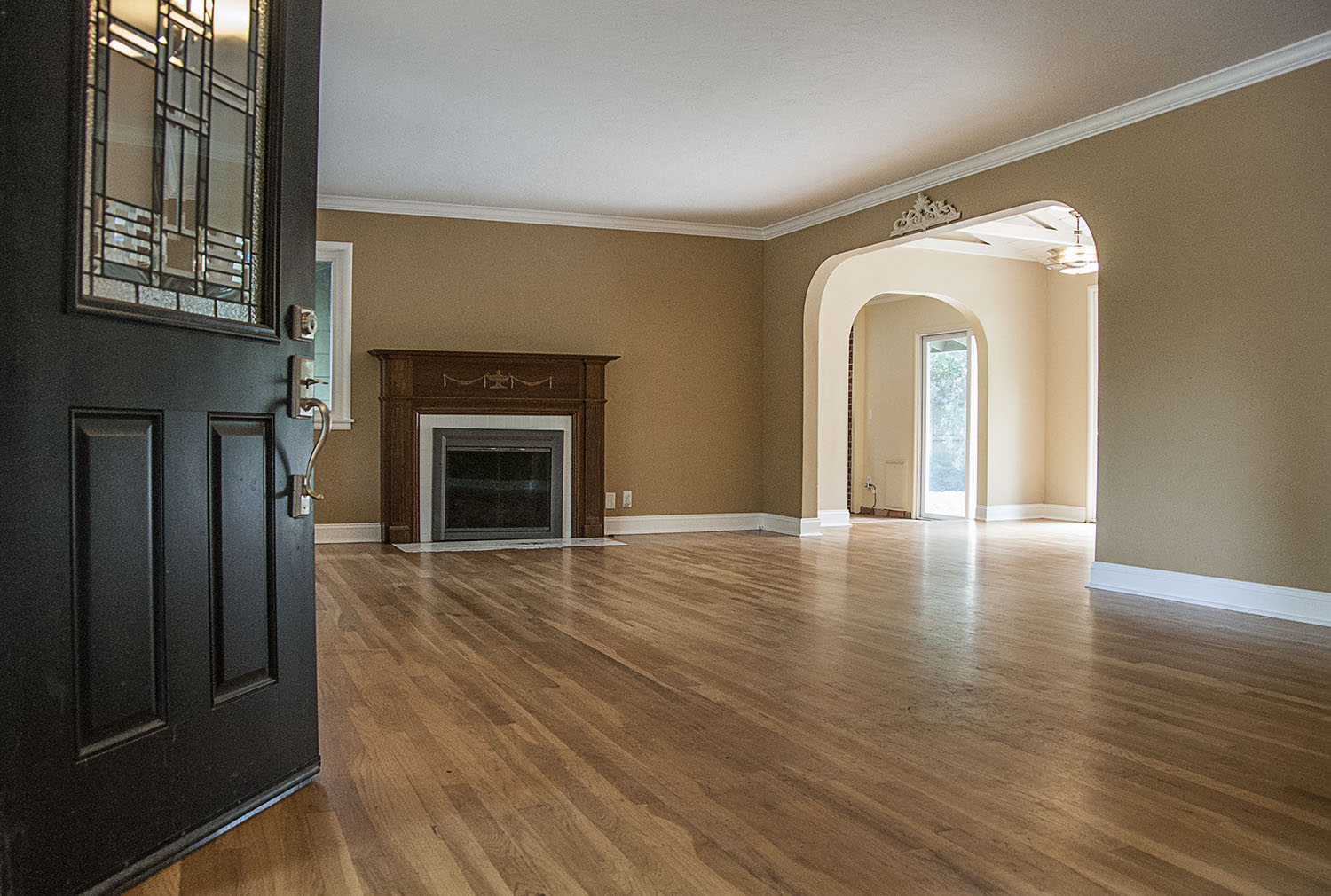 Visalia Homes by JILLIAN BOS JUST LISTED 2137 W. Green Acres Dr. in