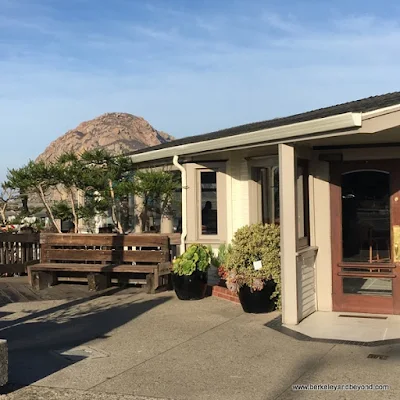 exterior of Dorn's Original Breakers Cafe in Morro Bay, California