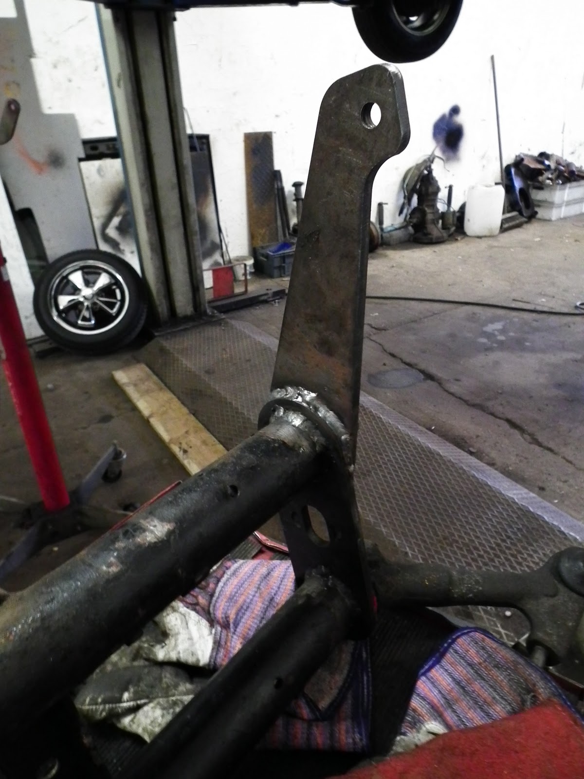 Project Super 90: constructing the 4.5-inch narrowed beam and air-lift ...