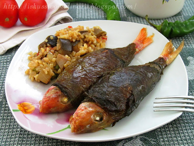 Барабулька фаршированная фетой в виноградных листьях