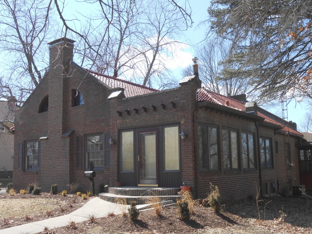 Chariton's Square Deal