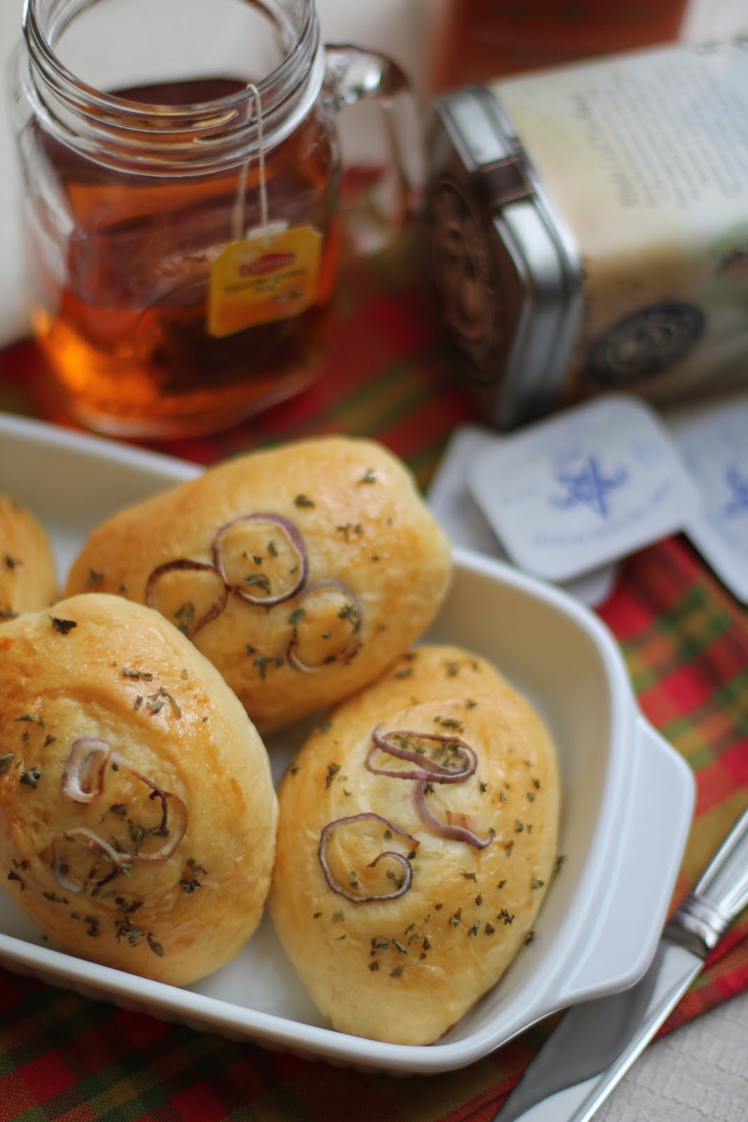 masam manis SPRING ONION BUNS