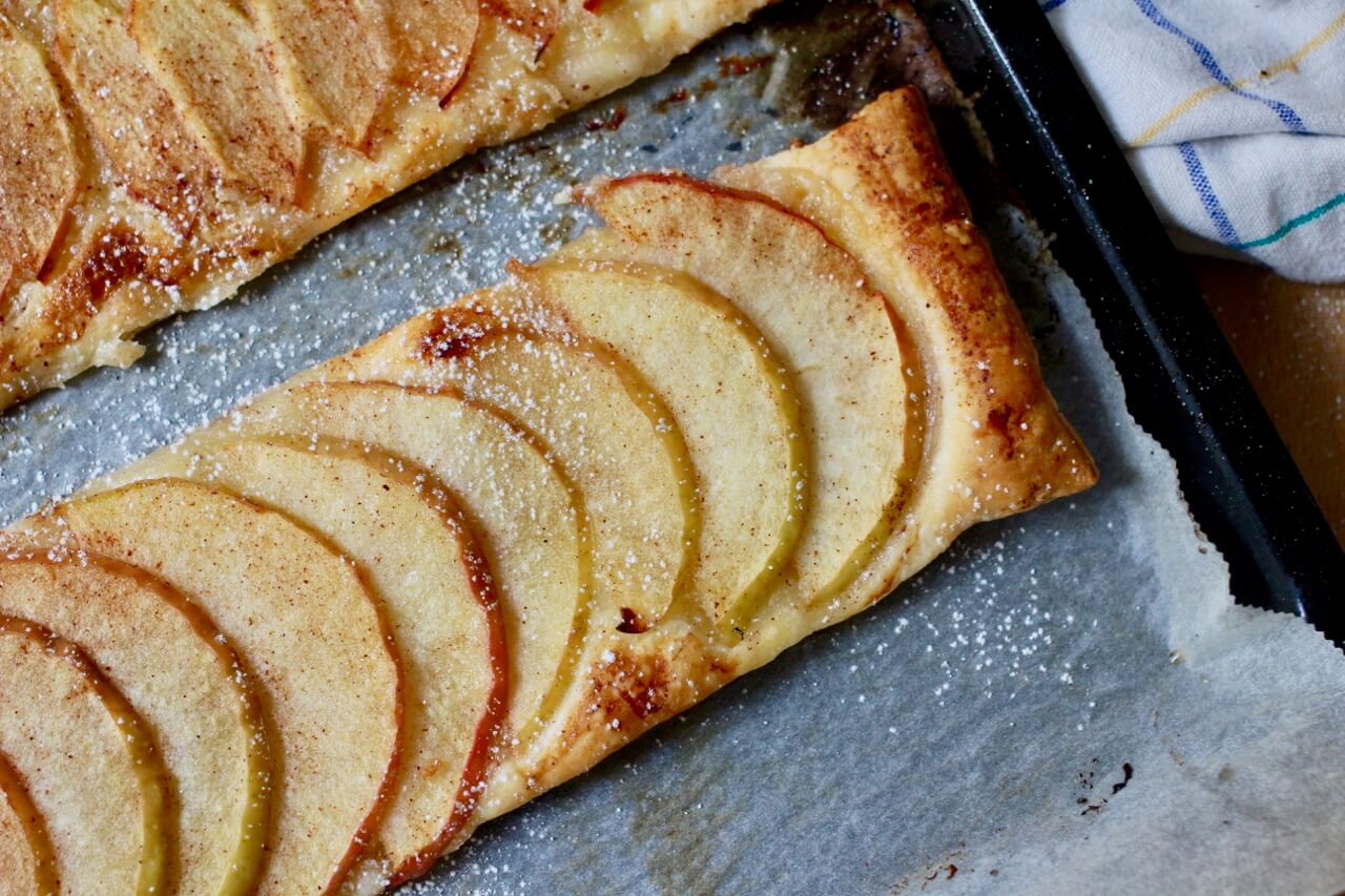 Apfel-Marzipan-Blechkuchen 