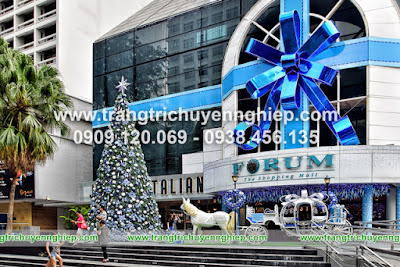 Trang trí Noel Giáng Sinh cửa hàng văn phòng tòa nhà khách sạn Showroom TRANG%2BTRI%2BNOEL%2B%25284%2529