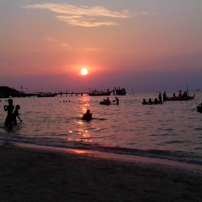 foto sunset di pantai bandengan jepara