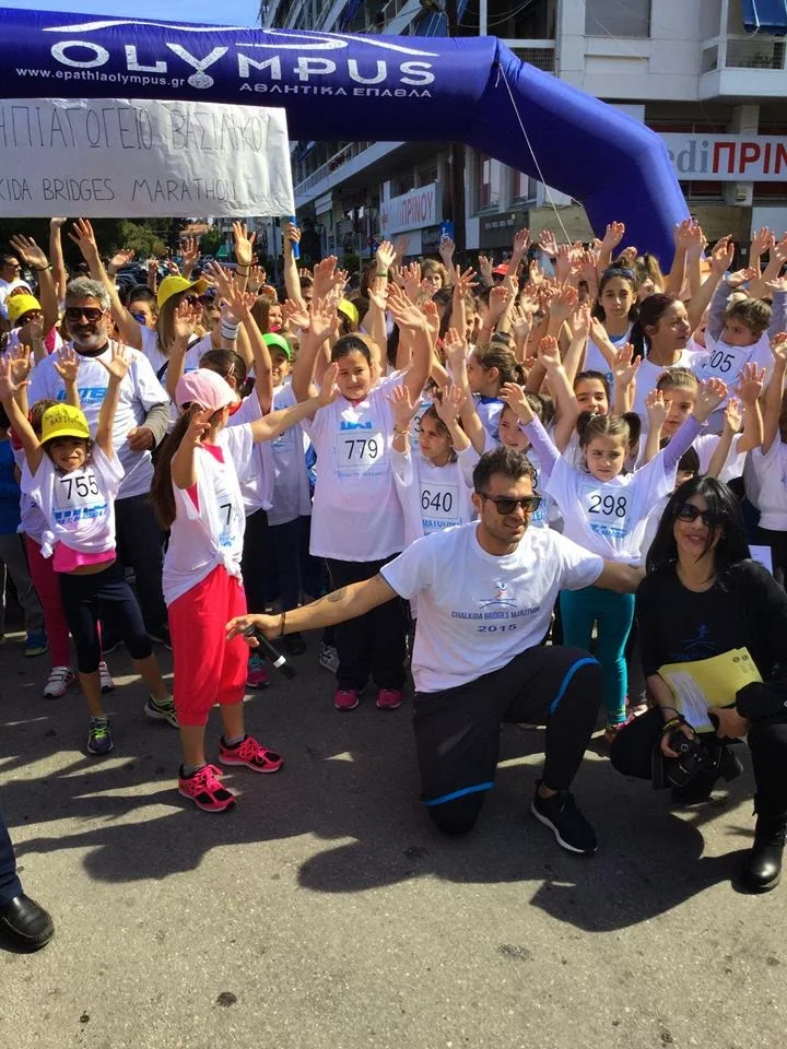 Χιλιάδες Χαλκιδέοι έτρεξαν για… καλό σκοπό! Με επιτυχία το «Chalkida Bridges Marathon» (ΦΩΤΟ)