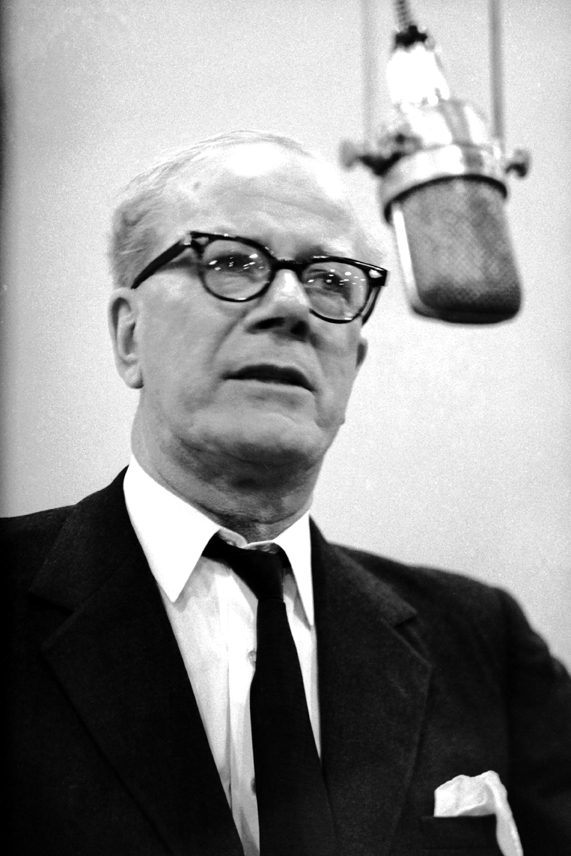 Bespectacled Birthdays Cyril Ritchard (The Happiest Girl in the World