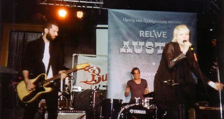 Roman Remains></a></div>
<div><span>Roman Remains brings down the house at Buffalo Billiards<span> </span></span></div>
<p></p>
<div><a href= Roman Remains