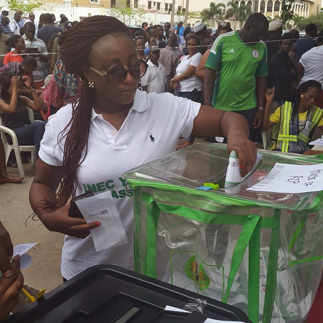 Ini Edo was pictured casting her vote at a polling unit in Lekki