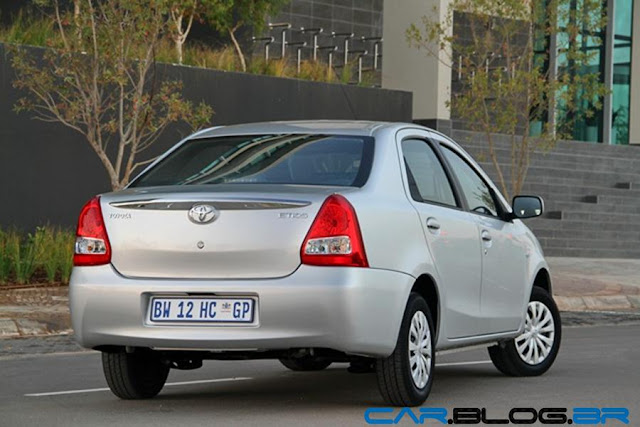 Toyota Etios 2013 - hatch