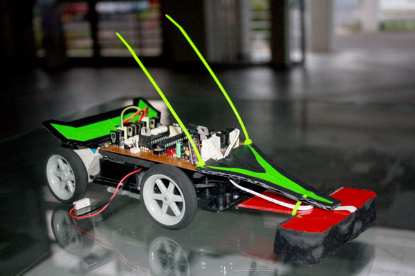 Rangkaian Robot Line Follower (Line Tracer) - Achmad Riza Maulana's Blog