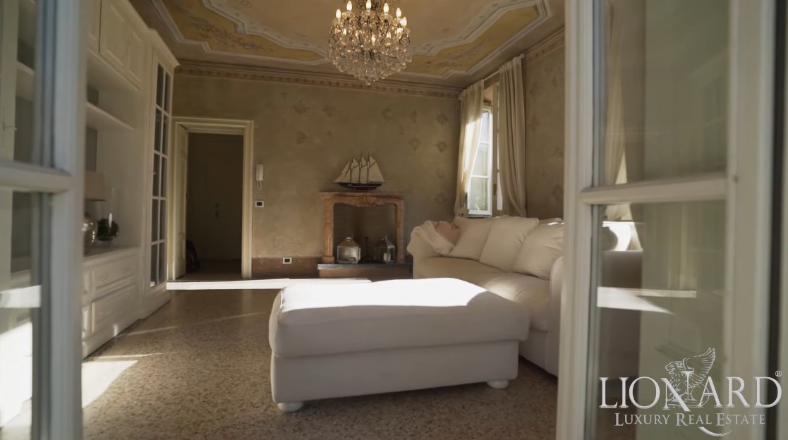 Tour Moltrasio, Italy Luxury Villa vs. 18 Interior Design Photos