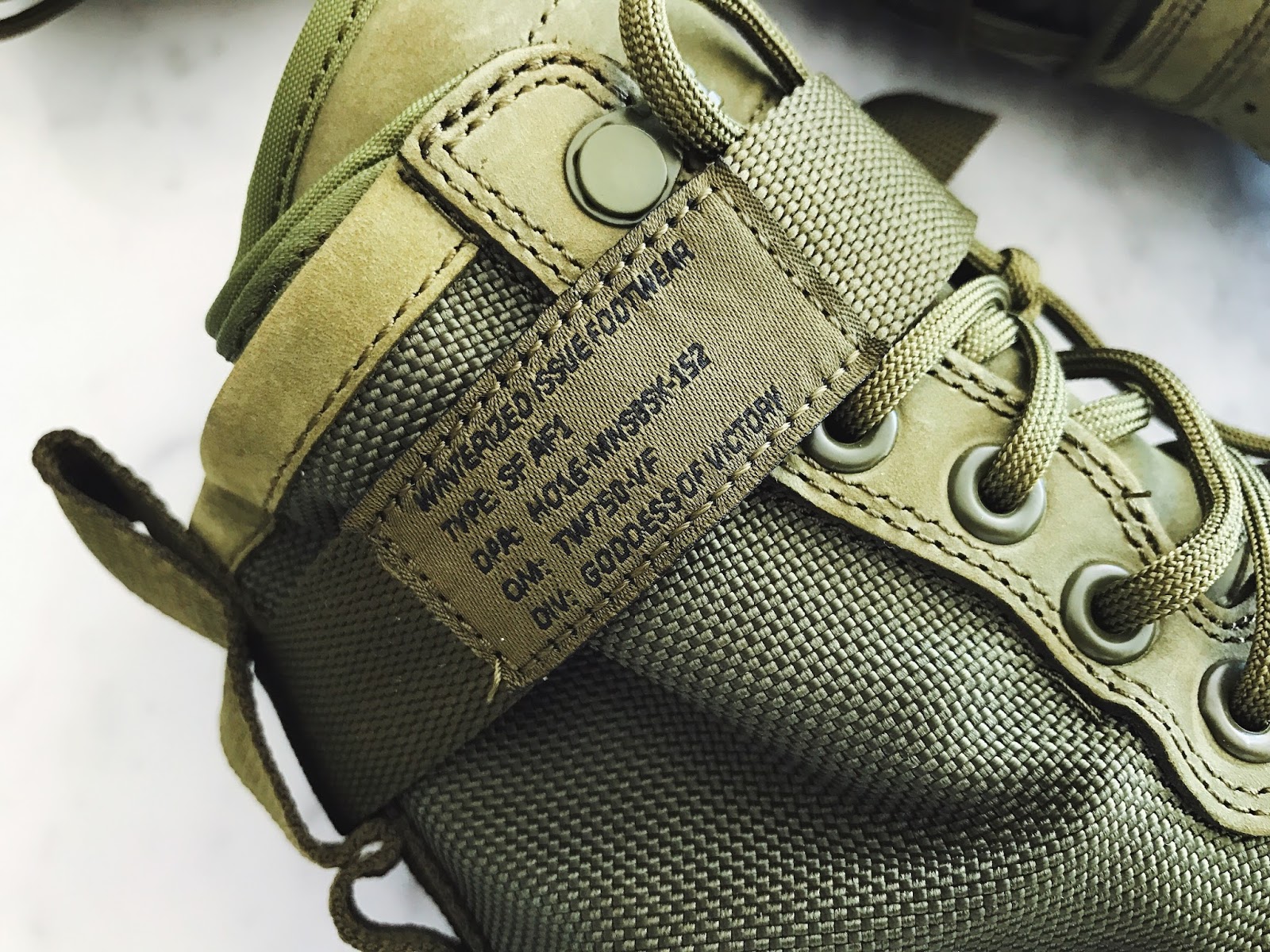 nike special field air force 1 green